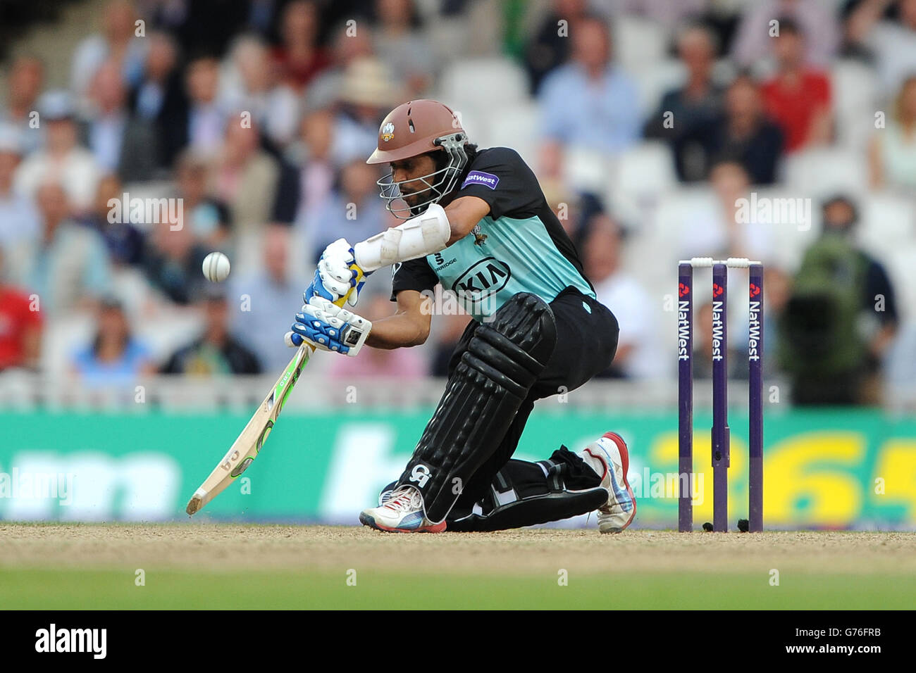 Cricket - NatWest T20 Blast - Divisione Sud - Surrey v Kent Spitfires - Kia Oval. Tillacaratne Dilshan di Surrey in azione Foto Stock