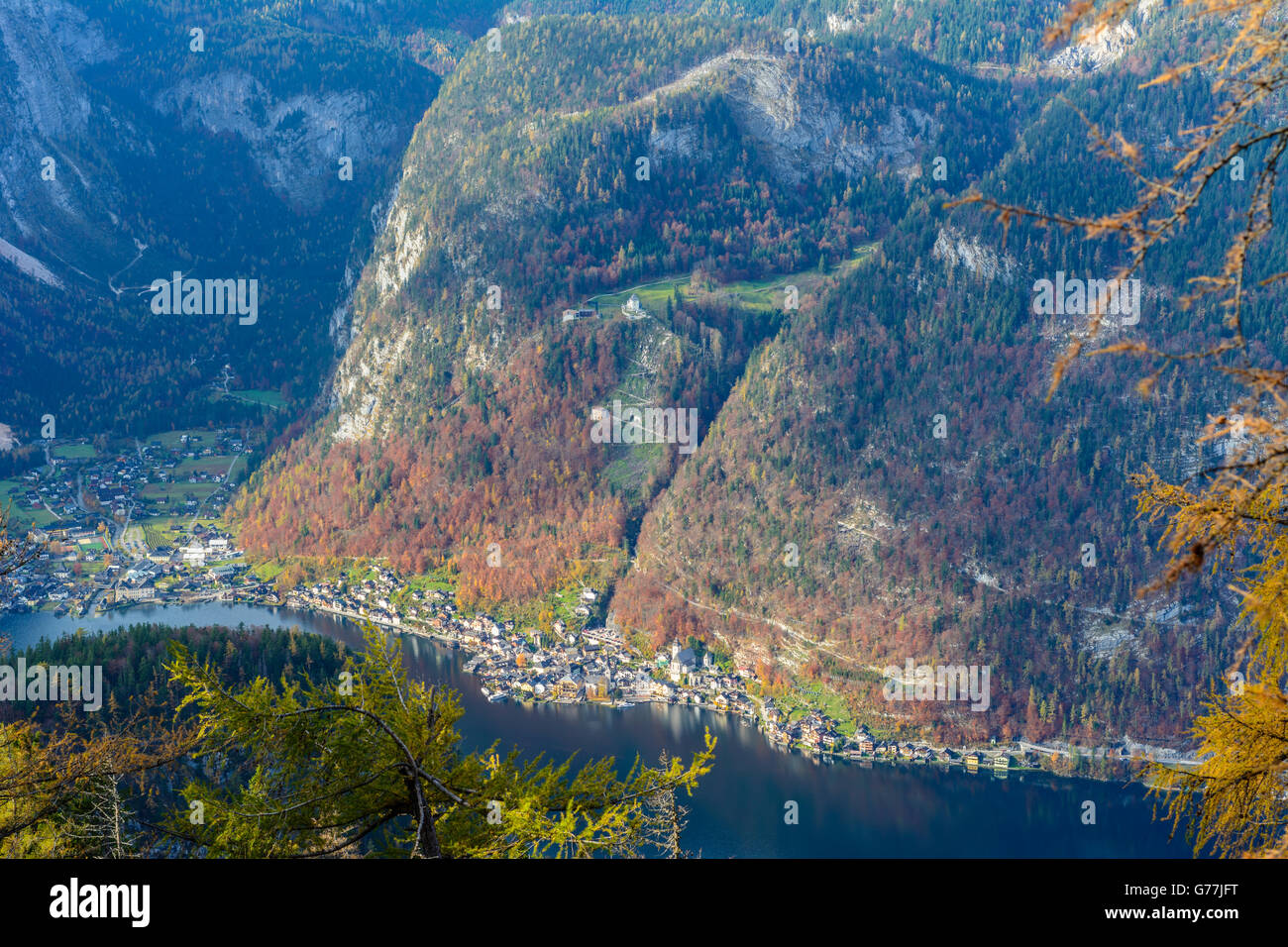 Il lago e la città Hallstatt, Hallstatt, Austria, Oberösterreich, Austria superiore, regione del Salzkammergut Foto Stock