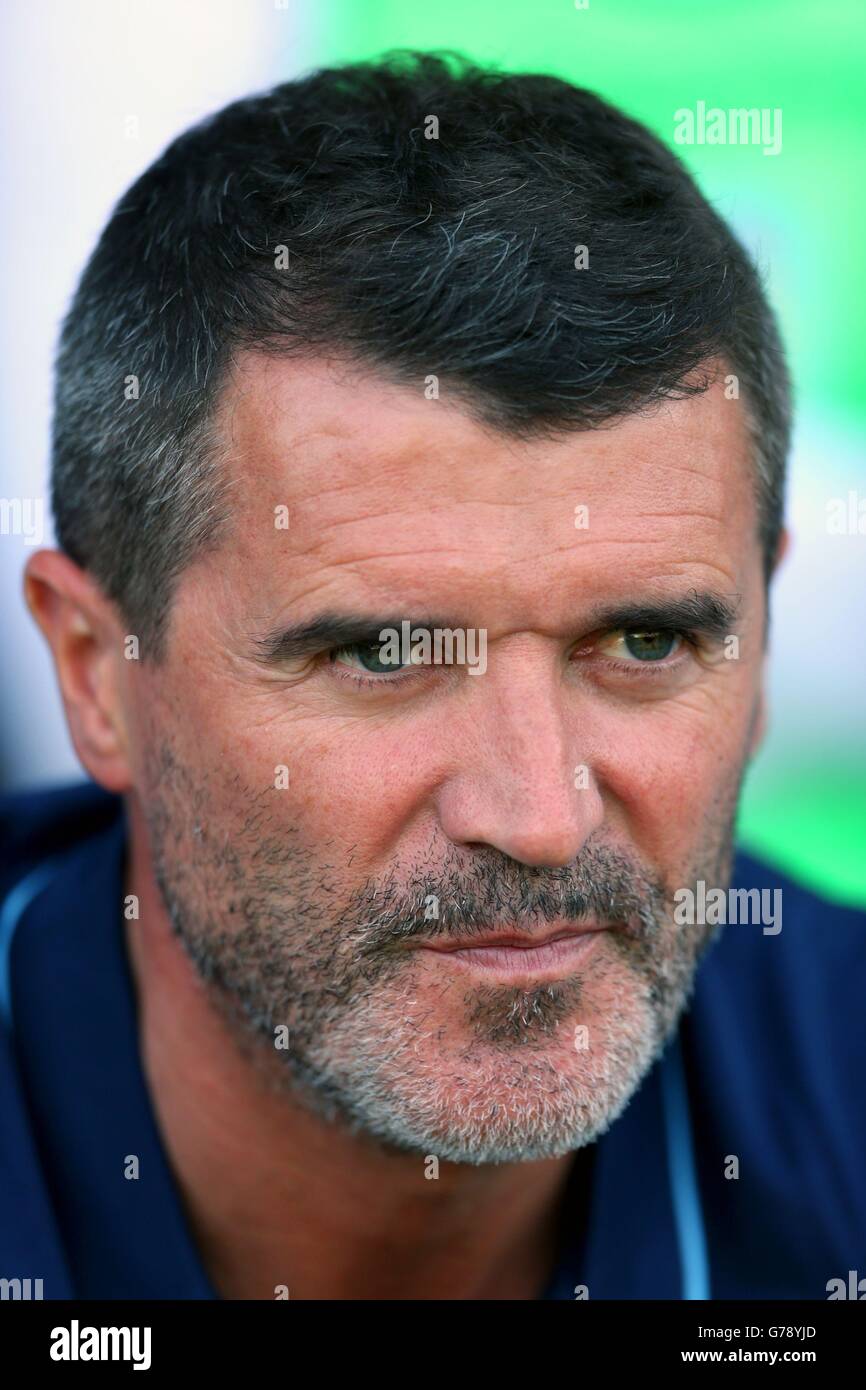 L'assistente manager di Aston Villa Roy Keane durante l'amichevole pre-stagione al Proact Stadium, Chesterfield. Foto Stock