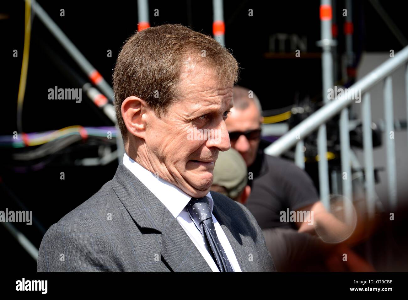 Alistair Campbell smorfie su College Green il giorno dopo il referendum dell'UE nel giugno 2016. Foto Stock