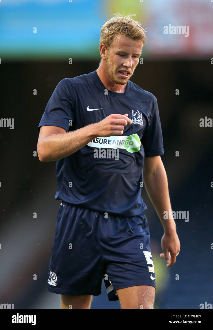 Calcio - Pre-season friendly - Southend United v Queens Park Rangers - Roots Hall. Adam Thompson, Southend Uniti Foto Stock