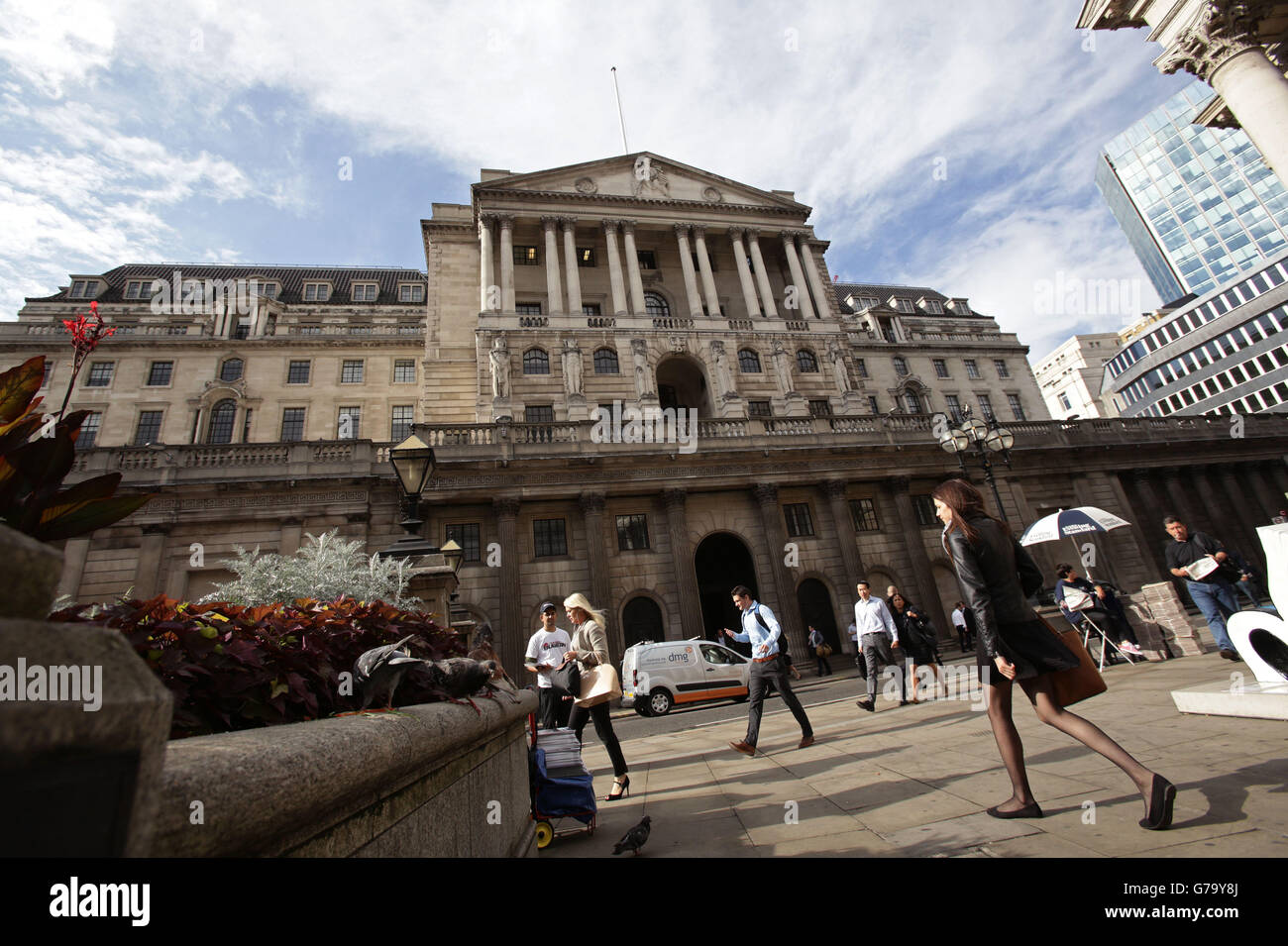Una vista della Banca d'Inghilterra, nella città di Londra. Una vista della Banca d'Inghilterra, nella città di Londra. Foto Stock