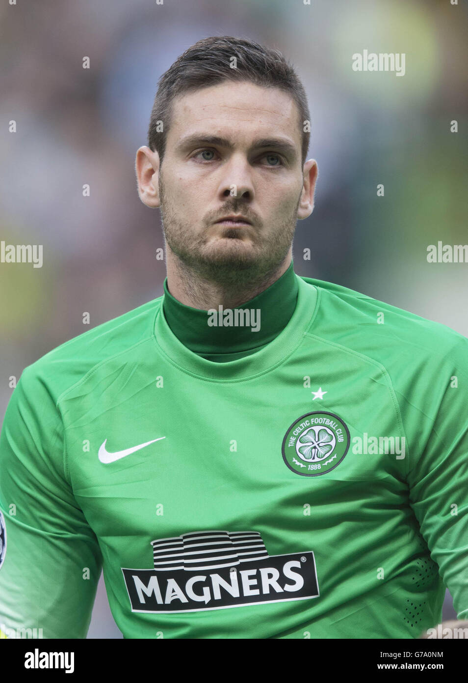 Il portiere celtico Craig Gordon durante la partita di qualificazione della  UEFA Champions League, seconda partita al Celtic Park di Glasgow Foto stock  - Alamy