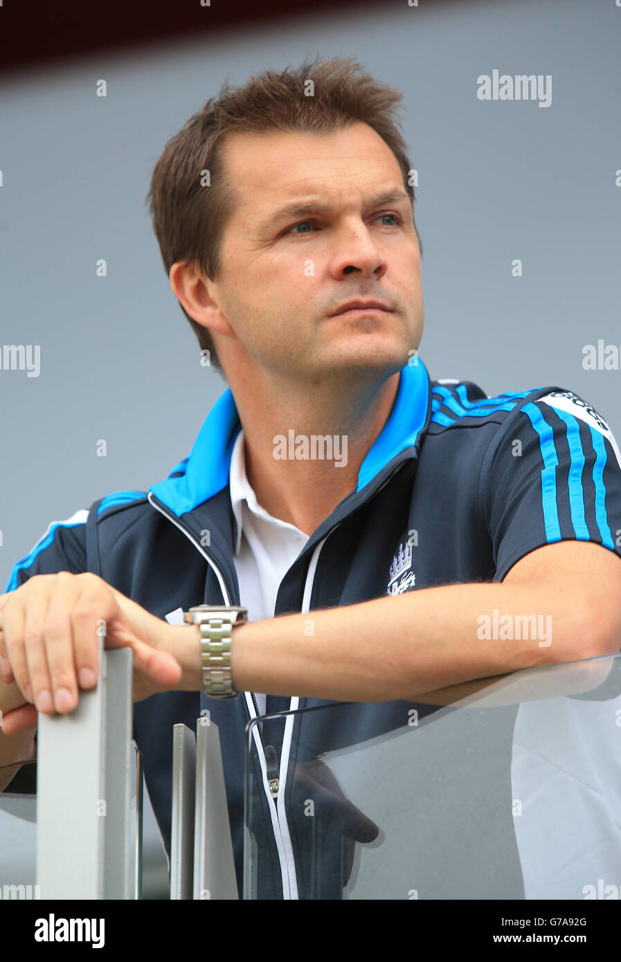 Cricket - Investec Test Series - quarto test - Inghilterra / India - primo giorno - Emirates Old Trafford. Nathan Leamon, England Cricket Performance Analyst Foto Stock
