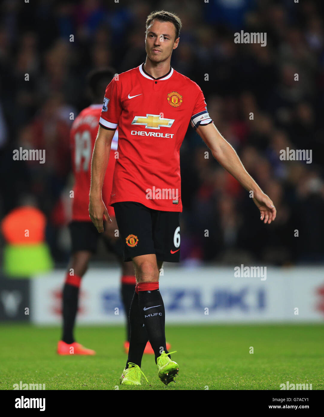 Calcio - Capital One Cup - Second Round - Milton Keynes Dons / Manchester United - Stadium:mk. Jonny Evans di Manchester United mostra la sua deiezione Foto Stock