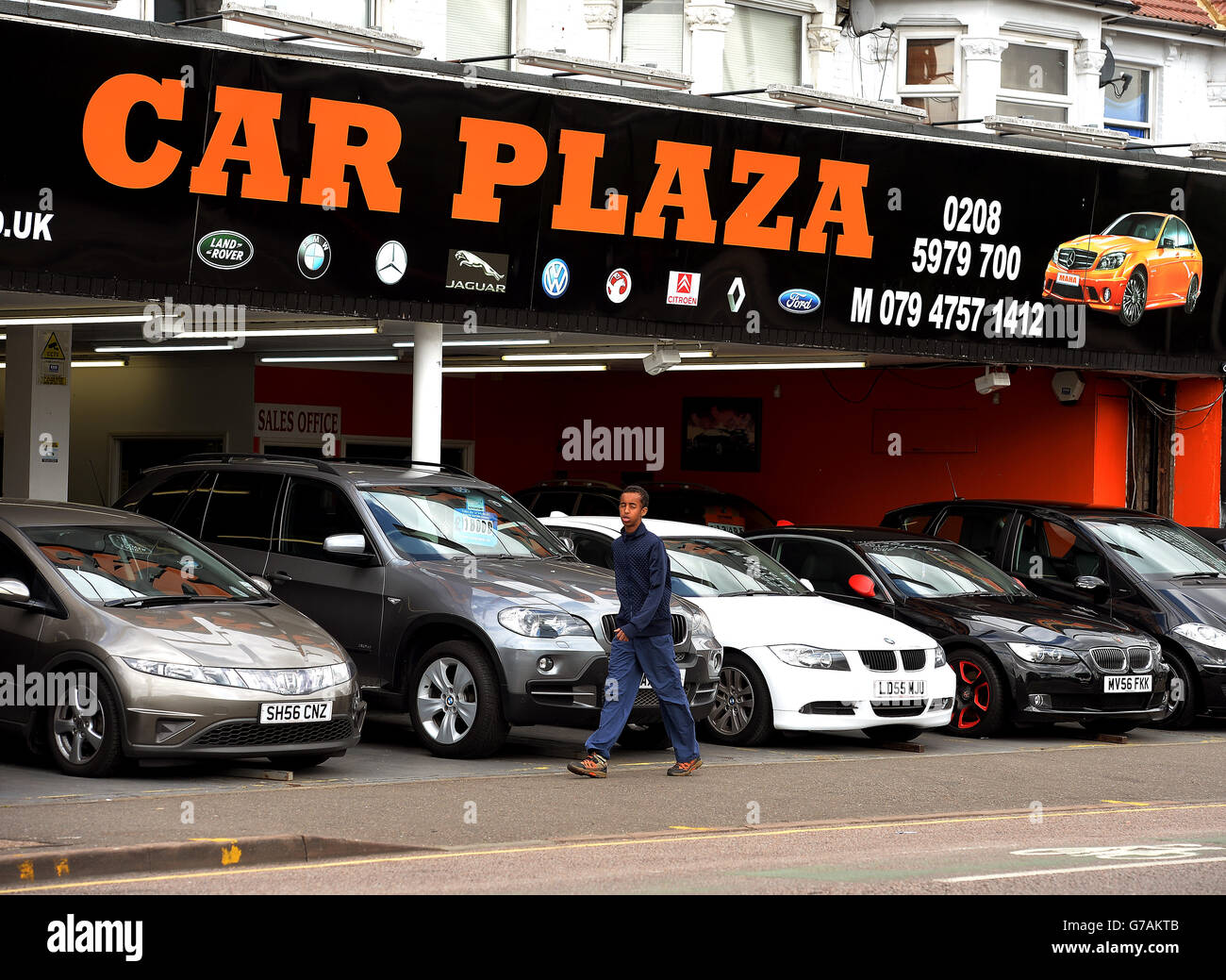 Nuovo stock di vendita di auto usate. Vista generale del Car Plaza, che vende auto usate, a Seven Kings, Essex Foto Stock