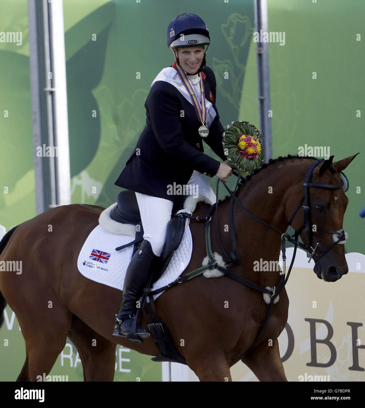 La Gran Bretagna Zara Phillips guida Regno Unito nella competizione di Eventing durante il giorno otto dei Giochi equestri mondiali Alltech FEI allo Stade D'Ornano, Normandie, Francia. Foto Stock