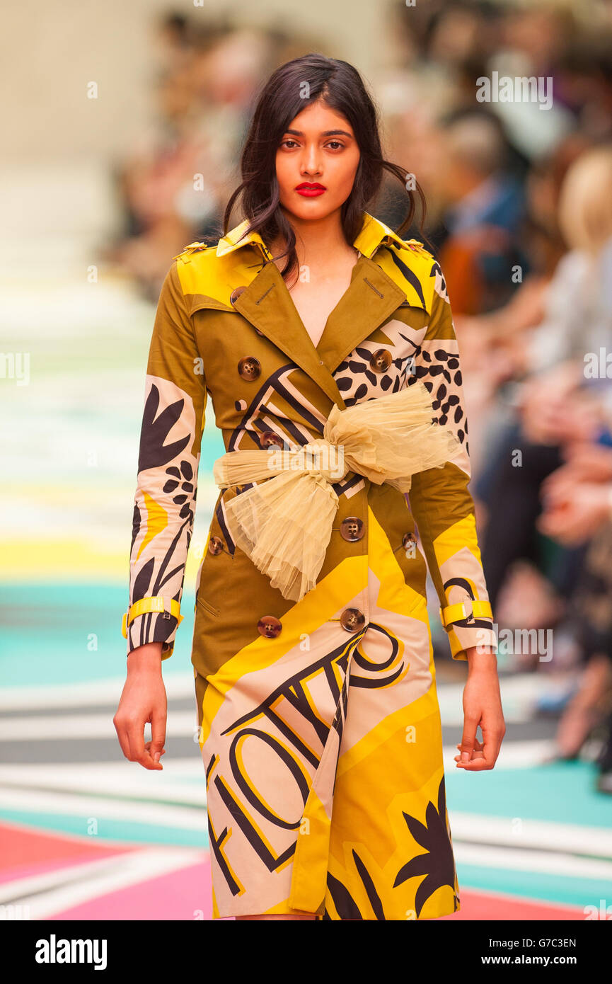 Burberry Prorsum passerella - London Fashion Week 2014 Foto Stock