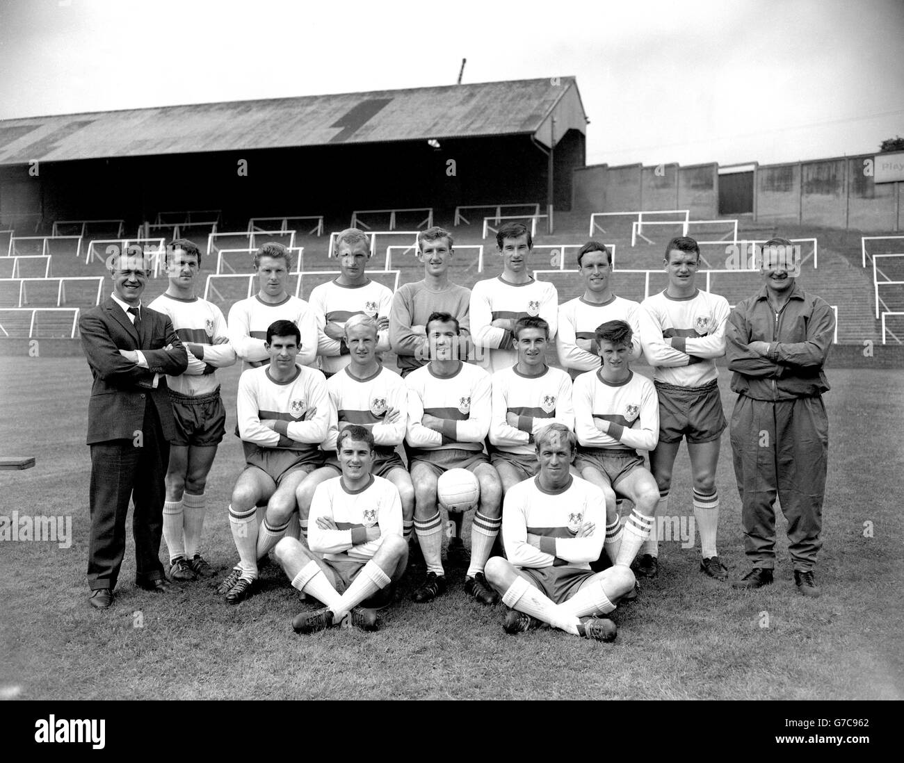 Soccer League Division quattro - Millwall FC Photocall - 1965 - La Den Foto Stock