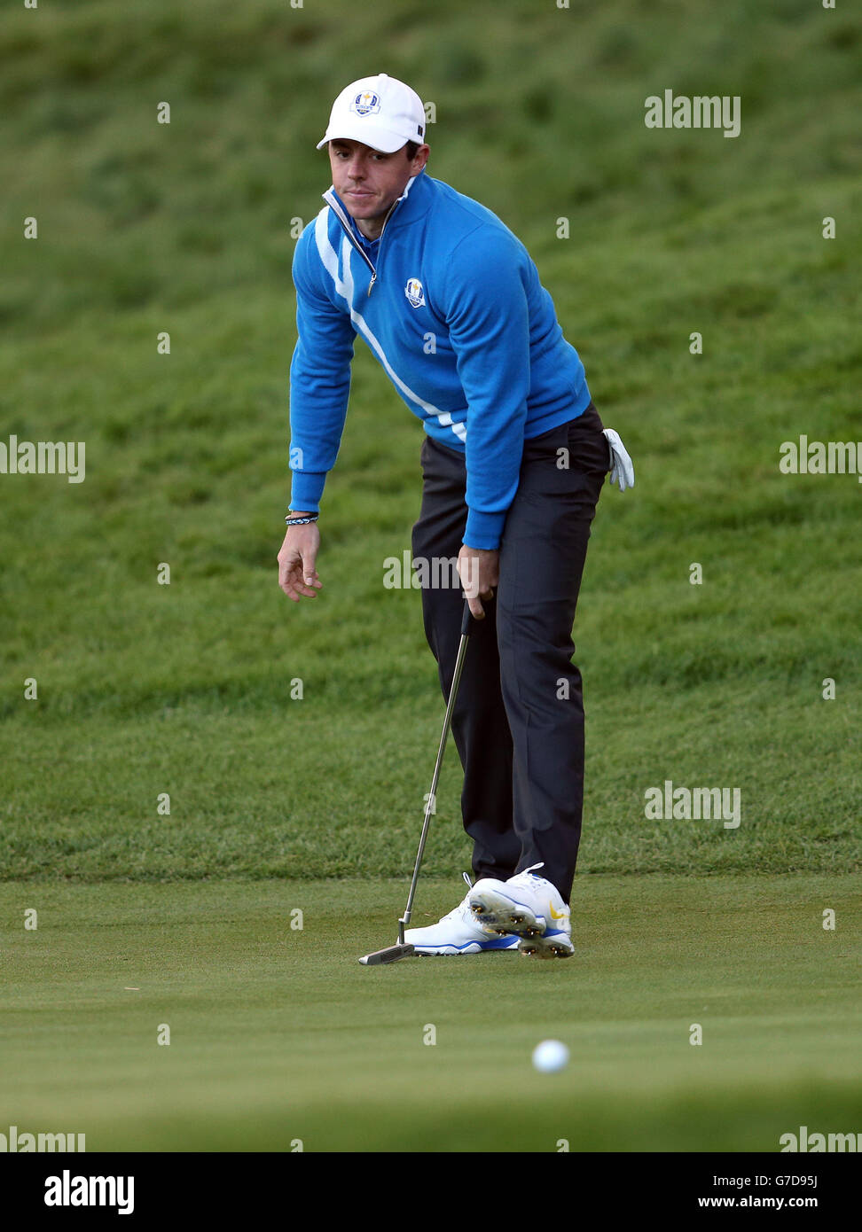 Golf - 40° Ryder Cup - giorno uno - Gleneagles. Rory McIlroy in Europa durante le partite di foursomes il primo giorno della 40a Ryder Cup al campo da golf Gleneagles, Perthshire. Foto Stock