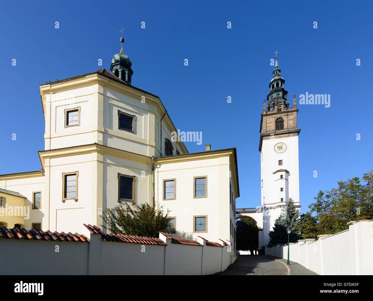 La cattedrale di Santo Stefano ( 1681 ) con free-standing torre (1881 ), Litoměřice (Leitmeritz), Repubblica Ceca Ustecky, Aussiger ri Foto Stock