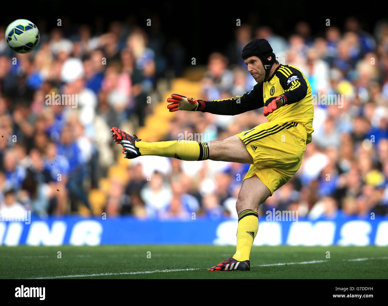 Calcio - Barclays Premier League - Chelsea / Arsenal - Stamford Bridge. Petr Cech di Chelsea durante la partita della Barclays Premier League a Stamford Bridge, Londra. Foto Stock