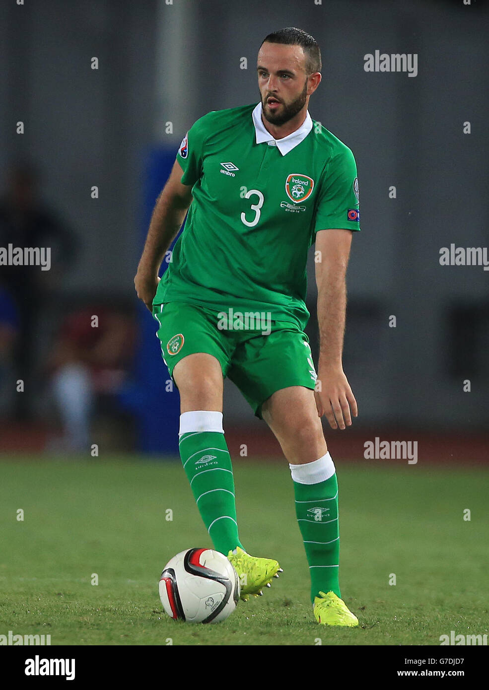 Marc Wilson della Repubblica d'Irlanda, durante le qualificazioni UEFA Euro 2016, partita del Gruppo D alla Boris Paichadze Dinamo Arena di Tbilisi. Foto Stock