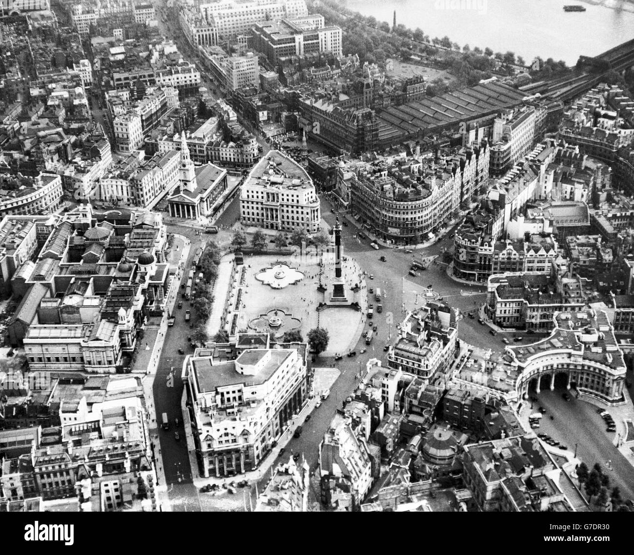 Viaggi, London Aerial views. Veduta aerea di Trafalgar Square, Londra. Foto Stock