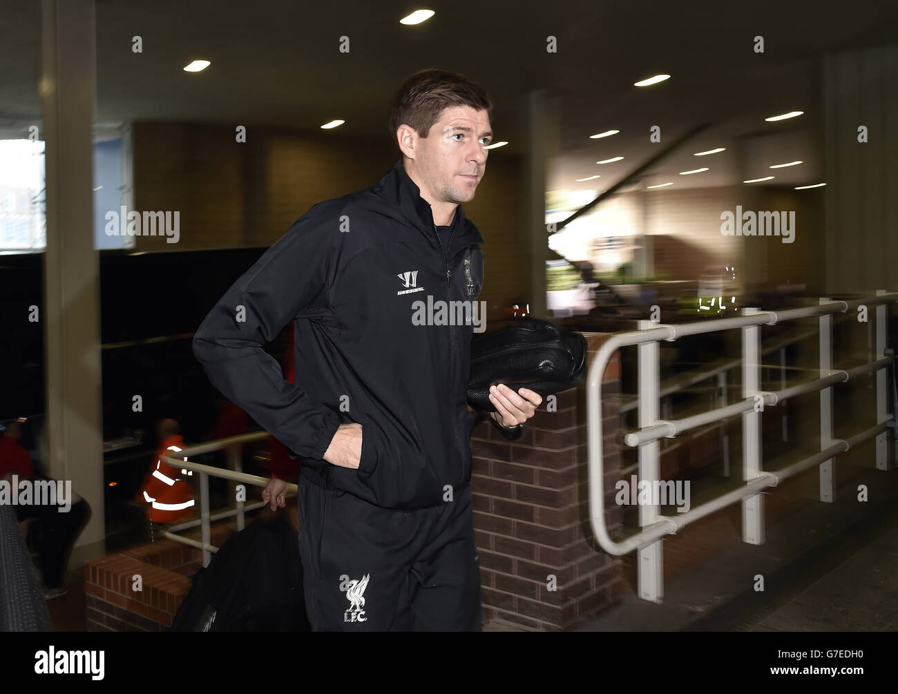 Steven Gerrard di Liverpool arriva per la partita Barclays Premier League a St. James' Park, Newcastle. PREMERE ASSOCIAZIONE foto. Data immagine: Sabato 1 novembre 2014. Scopri la storia di calcio della Pennsylvania Newcastle. Il credito fotografico dovrebbe leggere Owen Humphreys/PA Wire. . . Foto Stock