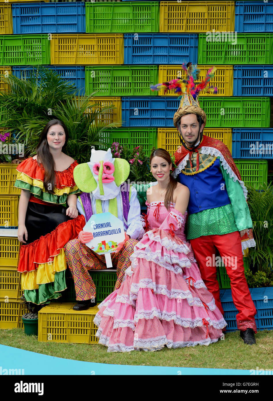 Artisti di Barranquilla Carnival, Bogota, Colombia. PREMERE ASSOCIAZIONE foto. Vedi la storia di PA: TOUR REALE. Il credito fotografico dovrebbe essere: Anthony Devlin/PA Pool Foto Stock