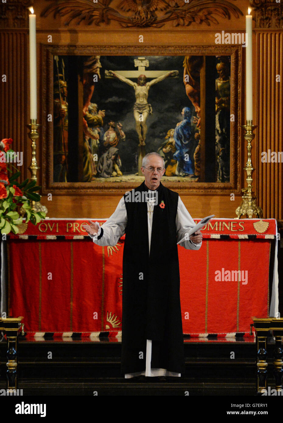 L'Arcivescovo di Canterbury durante un servizio per i giornalisti uccisi mentre riportano in prima linea, alla Chiesa di St Brides a Londra. Foto Stock