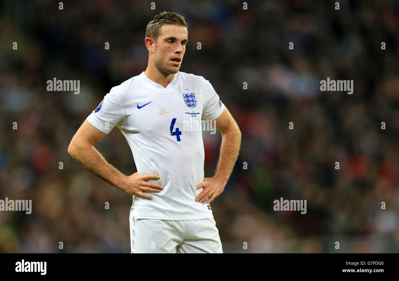 L'inglese Jordan Henderson durante la partita di qualificazione UEFA Euro 2016 Group e al Wembley Stadium di Londra. Foto Stock