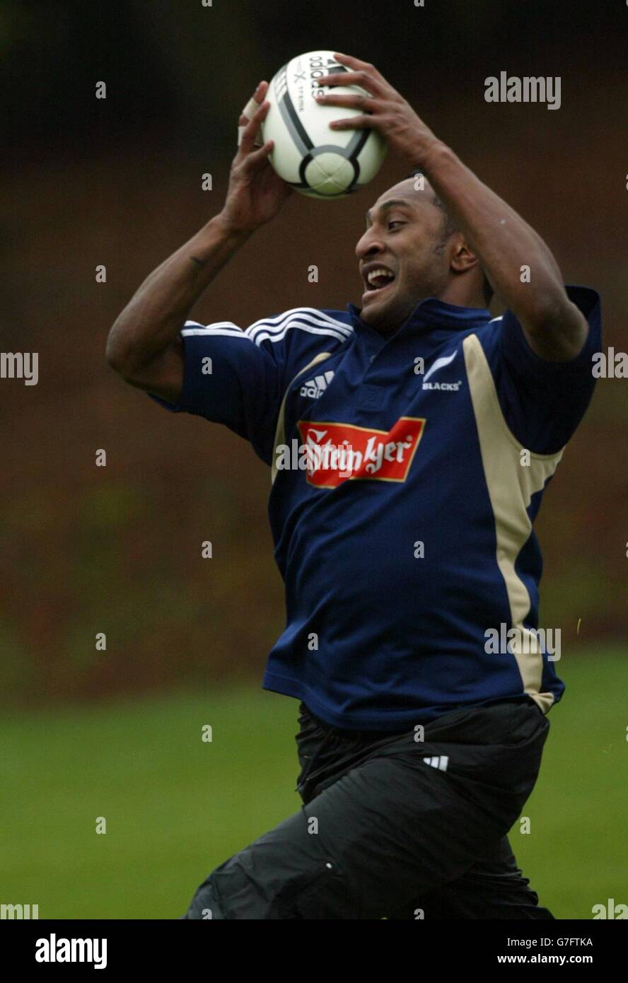 Joe Rokocoko della Nuova Zelanda durante la sessione di allenamento al Pennyhill Park di Bagshot, Surrey. La Nuova Zelanda affronta i barbari a Twickenham sabato. Foto Stock