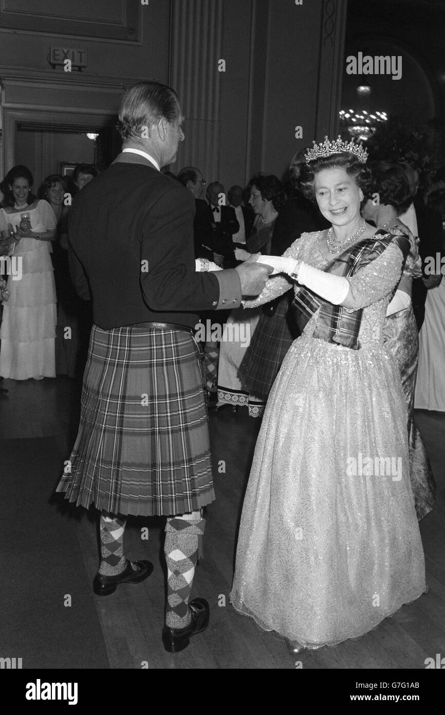 Royalty - la regina Elisabetta II e il Duca di Edimburgo - Scottish aspo - Edinburgh Foto Stock
