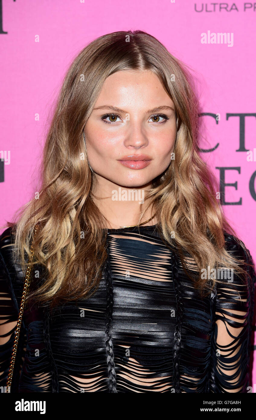 Magdalena Frackowiak in arrivo per il Victoria's Secret Fashion Show After Festa tenuta a Earls Court a Londra Foto Stock