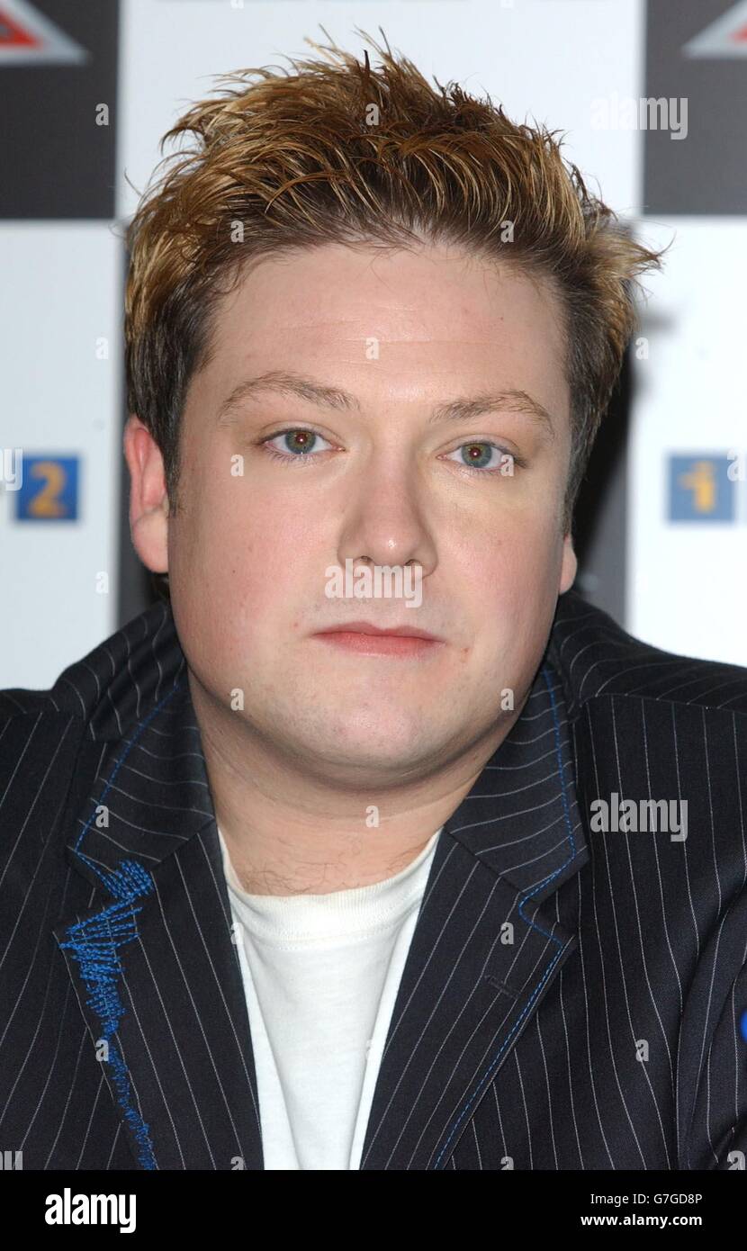 Finalista Matt Stiff del gruppo vocale G4 durante una conferenza stampa prima della finalissima di ITV Talent show The X Factor, tenutasi alla Thames Television di Londra ovest. Foto Stock