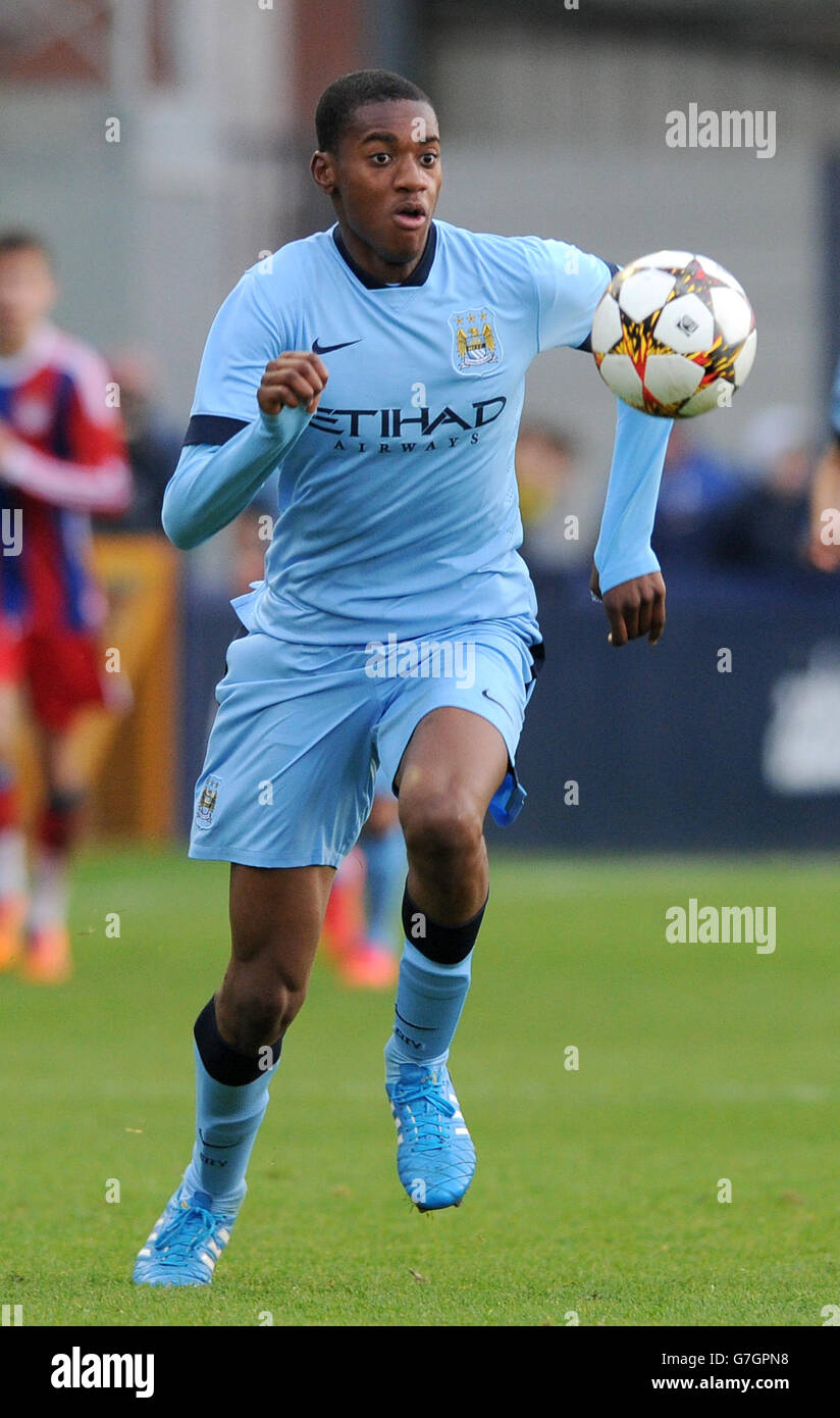 Soccer - UEFA Youth League - Gruppo E - Manchester City v Bayern Munich - Campi di Ewen Foto Stock