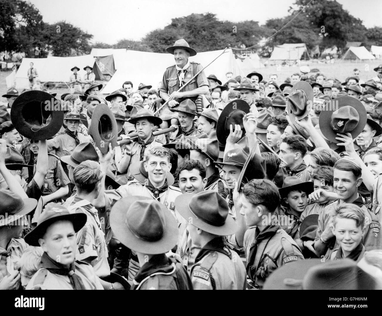 Movimento Scout - Capo Scout Lord Rowallan - Gilwell Park, Chingford. Chief Scout Lord Rowallan arriva per aprire il London International Patrol Camp a Gilwell Park a Chingford. Foto Stock