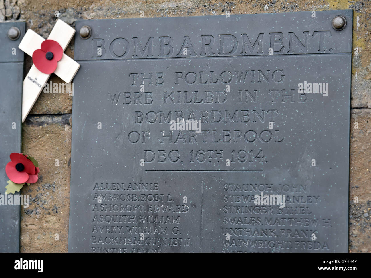 Foto inedita del 13/11/14 di una lapide commemorativa ad Hartlepool, mentre la città devastata dal bombardamento tedesco del 1914 della costa nord orientale si prepara a commemorare il 100° anniversario dell'attacco. Foto Stock