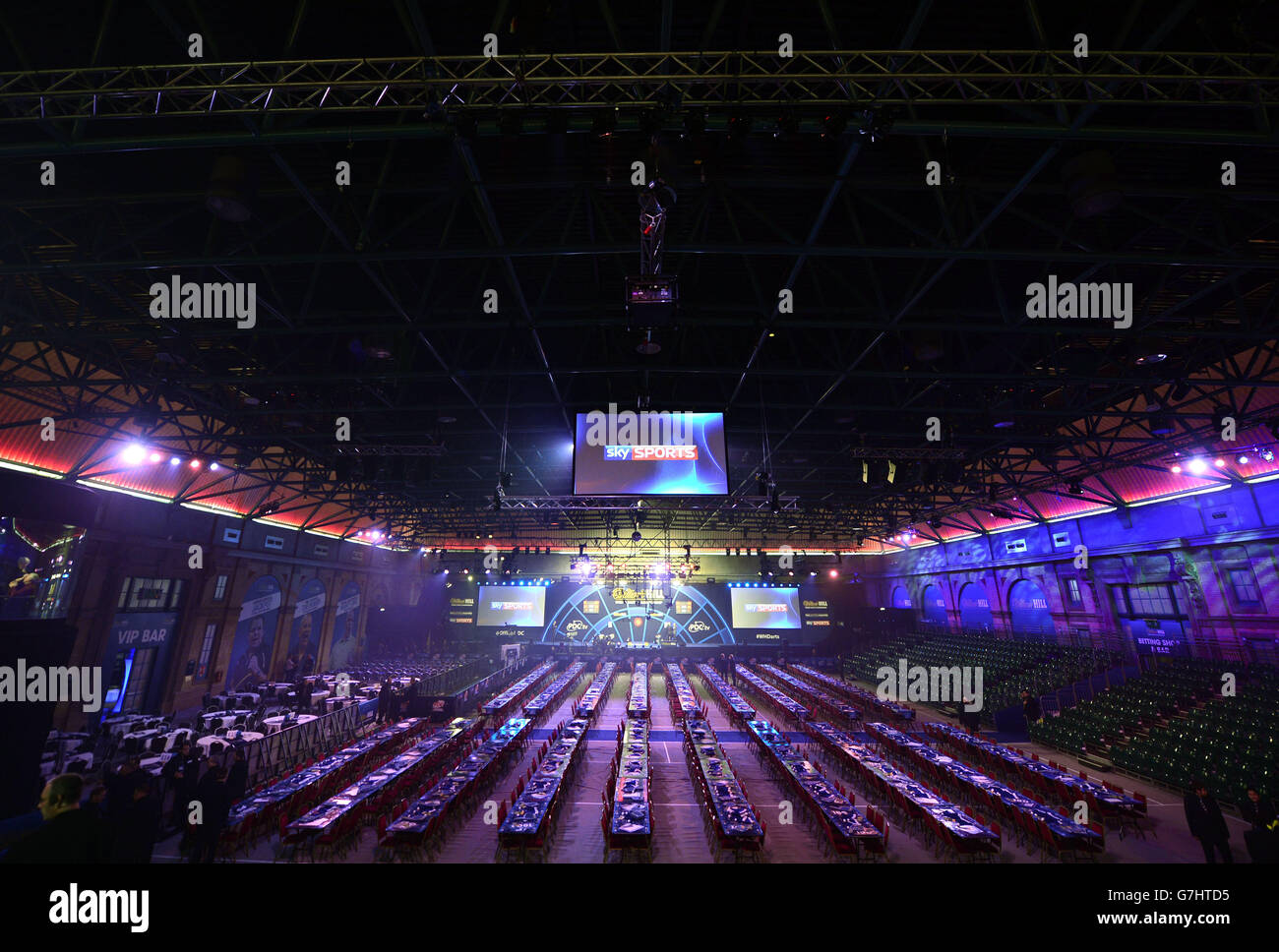 Una vista generale di Alexandra Palace prima dell'inizio del William Hill World Darts Championship all'Alexandra Palace, Londra. Foto Stock