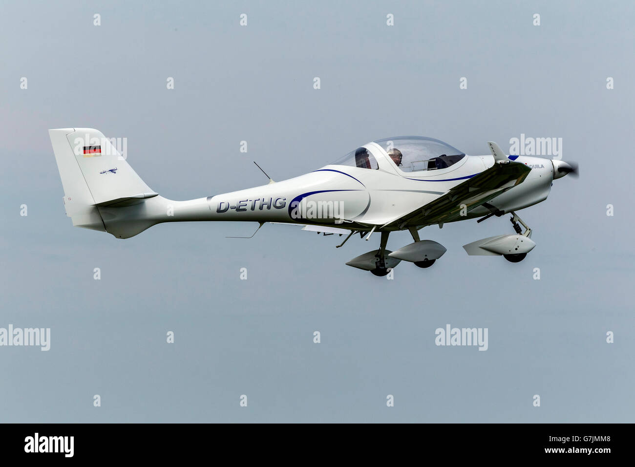 Vista aerea, airfield Hamm avviare una monoposto di l'Aquila, aeromobili leggeri, Hamm, la zona della Ruhr, Renania settentrionale-Vestfalia, Germania, Foto Stock