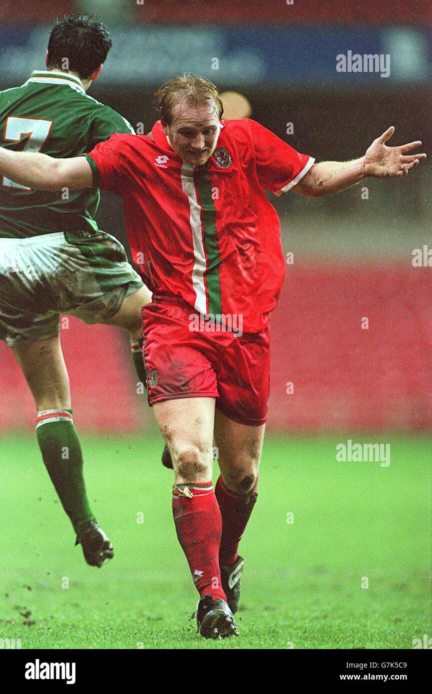 Calcio - amichevole - Galles / Irlanda. John Hartson, Galles Foto Stock