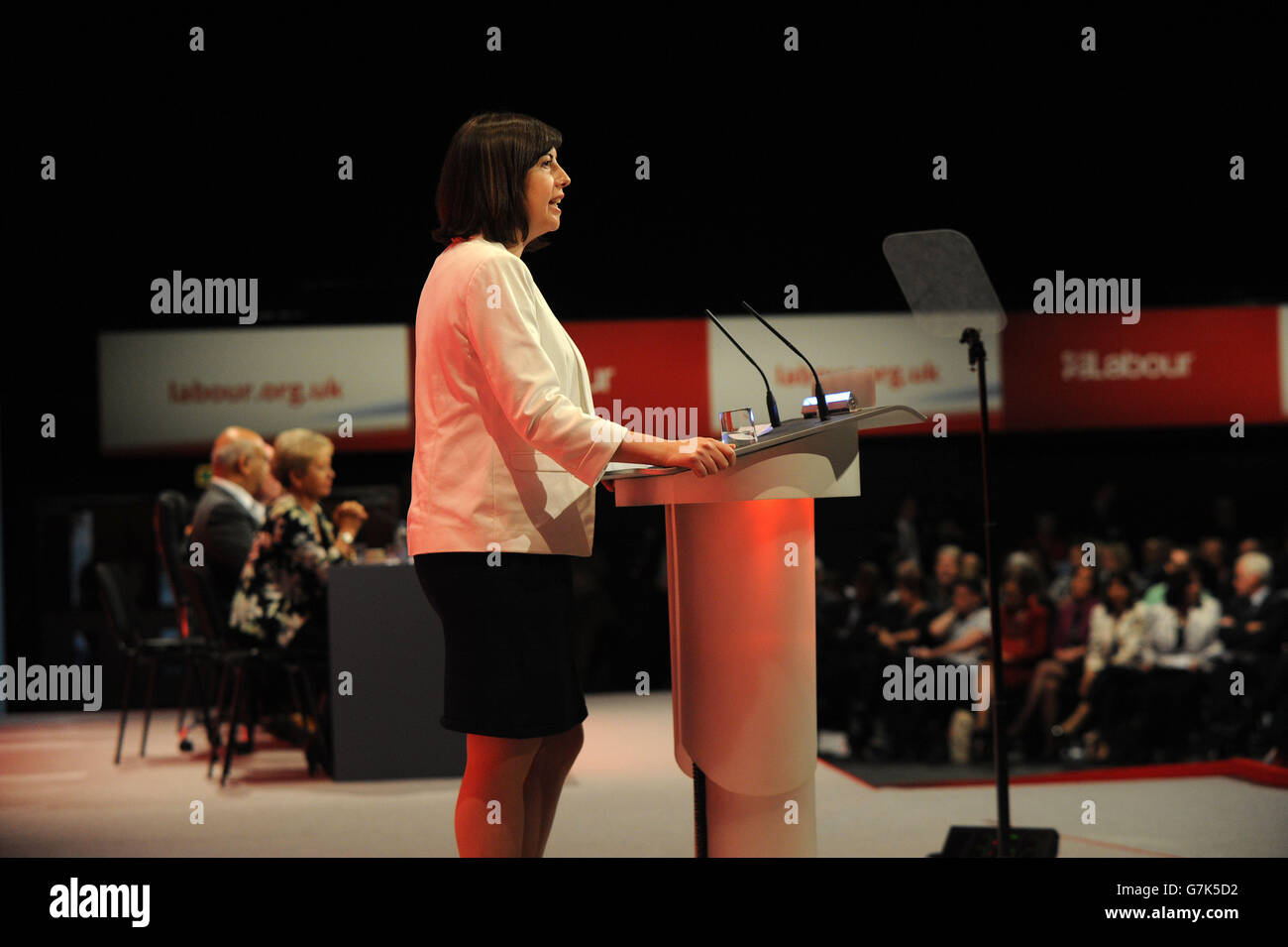 Lucy Powell MP, shadow il segretario di Stato per l'educazione e bambini, parlando sul tema "L'istruzione e i bambini". Foto Stock