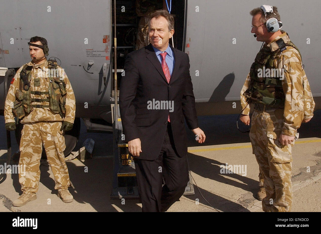 Il primo ministro britannico Tony Blair arriva per colloqui con il suo omologo iracheno Iyad Allawi. Foto Stock