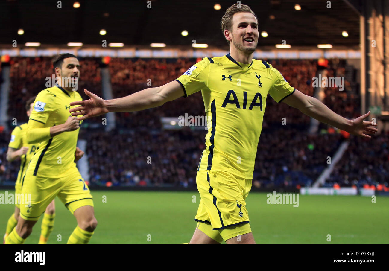 Harry Kane di Tottenham Hotspur celebra il suo terzo gol al fianco durante la partita della Barclays Premier League presso l'Hawthornes, Birmingham. PREMERE ASSOCIAZIONE foto. Data immagine: Sabato 31 gennaio 2015. Guarda la storia della PA CALCIO West Brom. Il credito fotografico dovrebbe essere: Nick Potts/PA Wire. Foto Stock