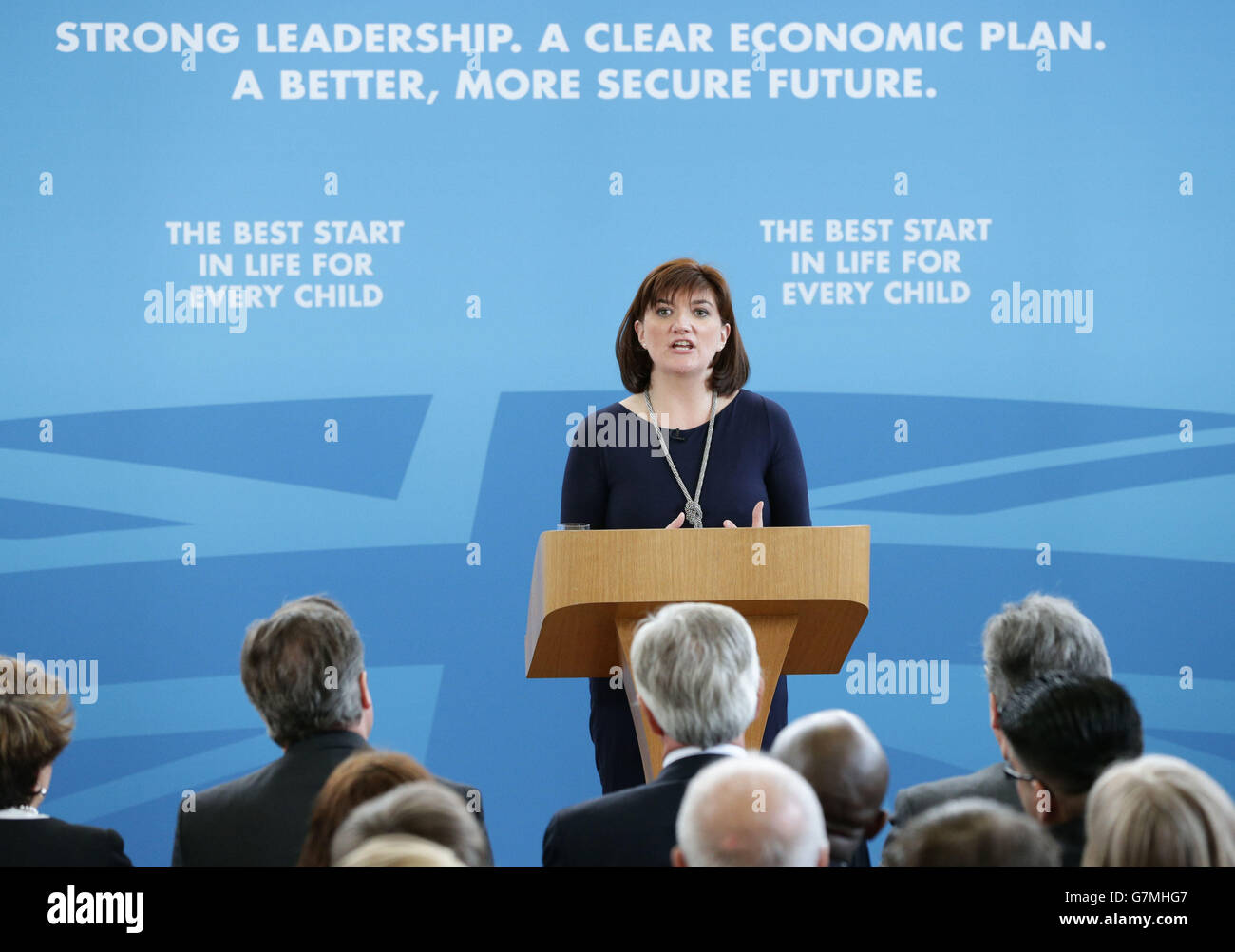 Nicky Morgan, Segretario per l'Istruzione, parla durante una visita alla Kingsmead School di Enfield, Londra. PREMERE ASSOCIAZIONE foto. Data immagine: Lunedì 2 febbraio 2015. Il credito fotografico dovrebbe essere: Filo Yui Mok/PA Foto Stock