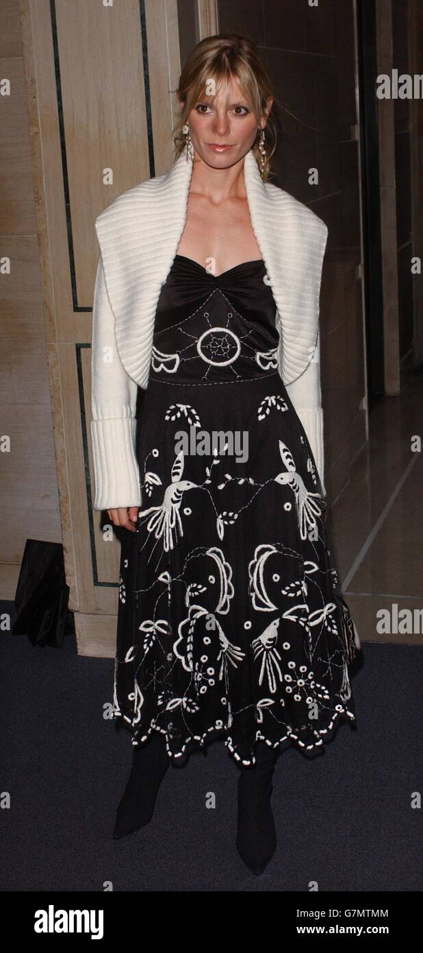 L'attrice Emilia Fox arriva per la festa di lancio del M.A.C Pret-a-Pourtea al Berkeley Hotel. Foto Stock