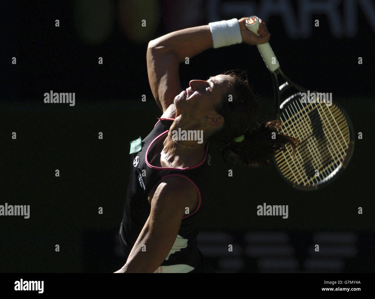 Tennis - Australian Open 2005 - Femminile's Forth Round. Silvia farina Elia in azione durante la sua partita contro Maria Sharapova Foto Stock