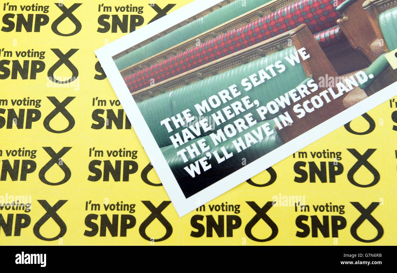 Materiale promozionale SNP in qualità di primo ministro Nicola Sturgeon lancia la campagna elettorale dell'SNP a Glasgow Central. Foto Stock