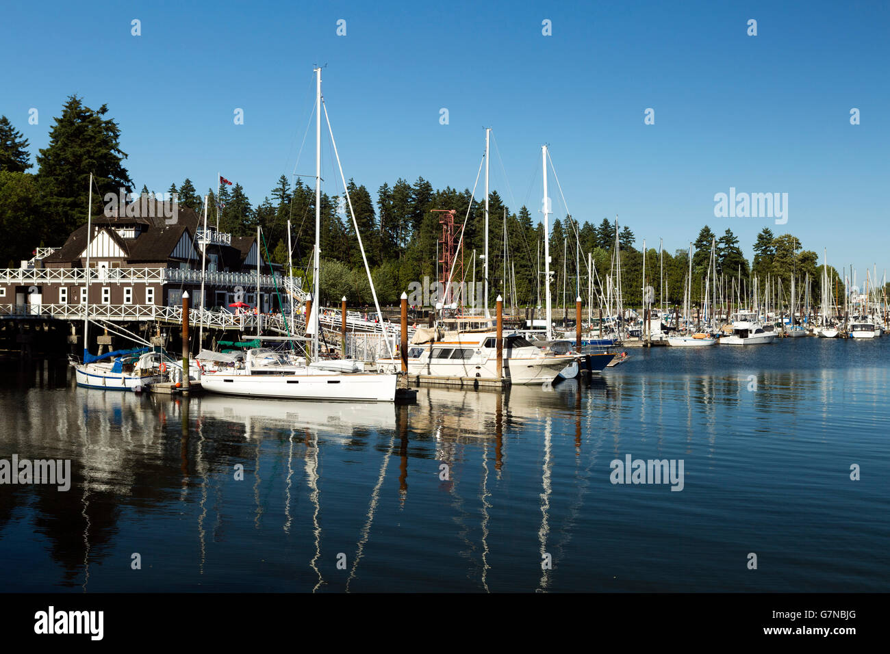 Coal Harbour situato nel Parco di Stanley in Vancouver, British Columbia, Canada. Foto Stock