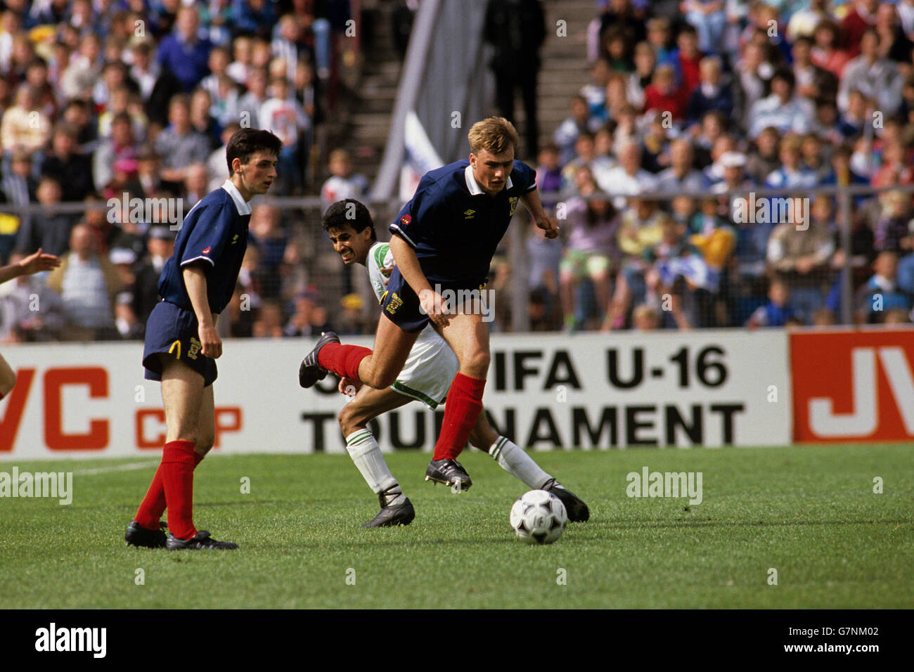 Gary Bollan (r) della Scozia affronta una sfida da Saud al-Hammali (c) dell'Arabia Saudita, guardato dal compagno di squadra John Lindsay (l) Foto Stock