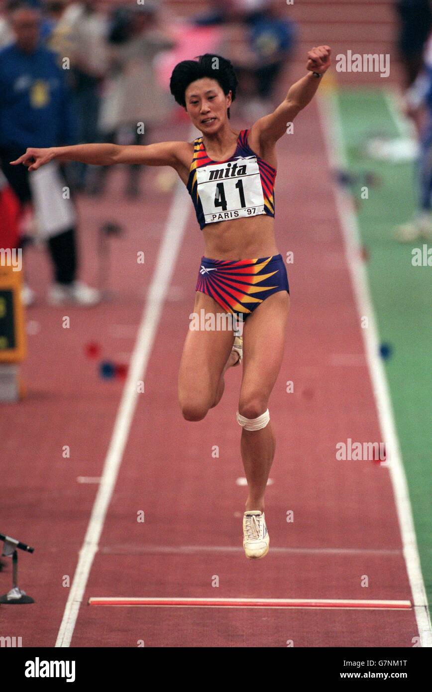 Atletica - Sesto Campionato Mondiale Indoor IAAF. Ruiping Ren, Repubblica popolare Cinese - Triple Jump donne Foto Stock
