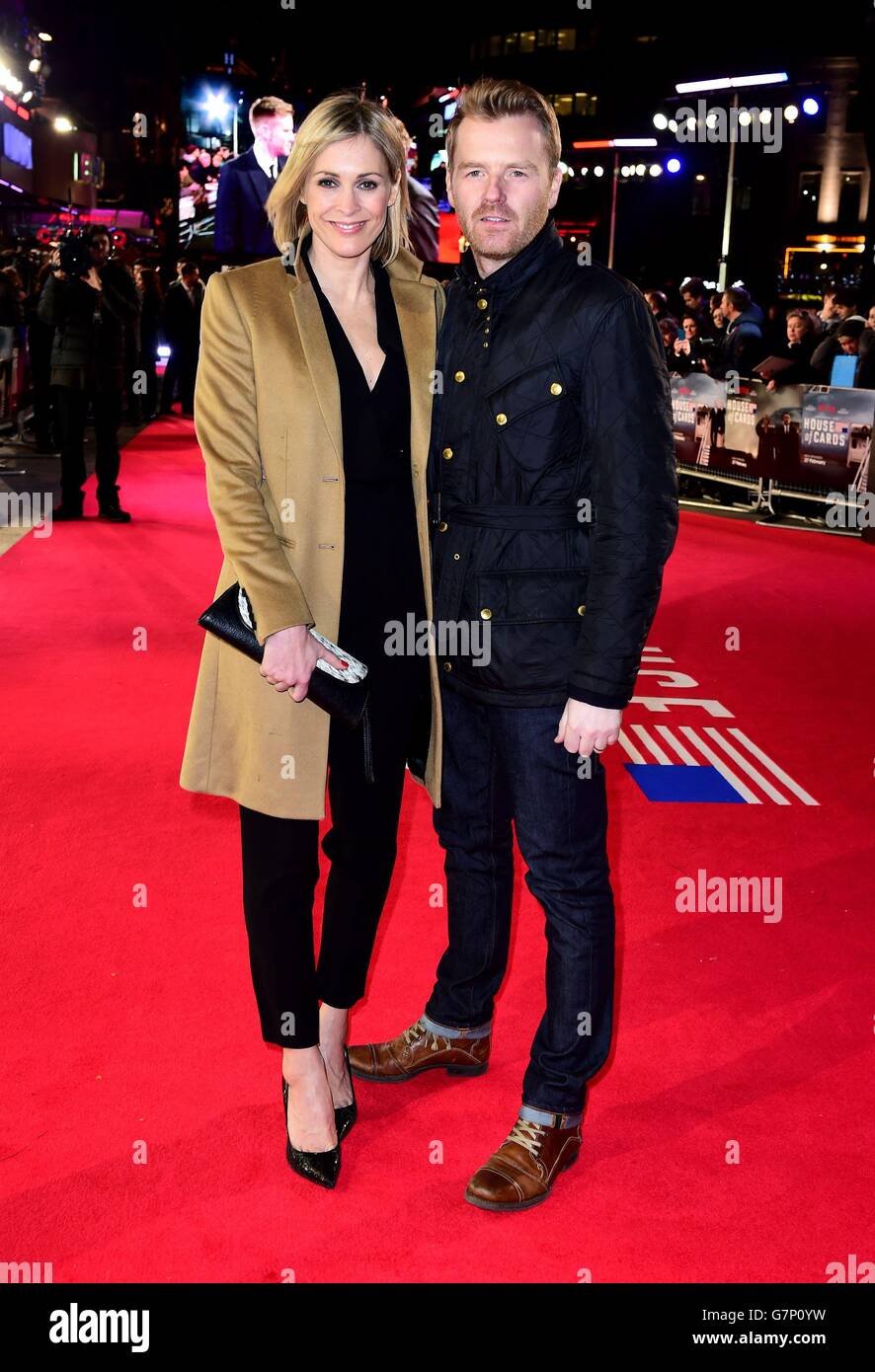 Jenni Falconer (a sinistra) e James Midgley frequentano la prima mondiale di House of Cards - Stagione 3 all'Empire Cinema, Leicester Square, Londra. Foto Stock