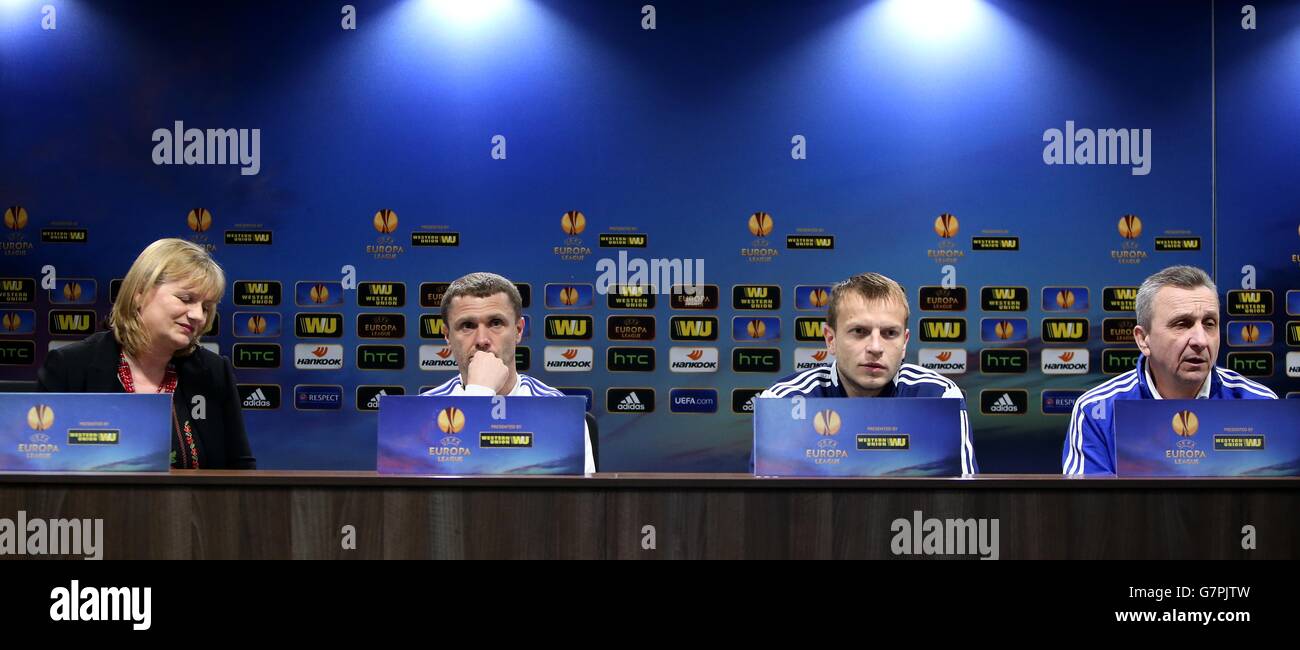 Dynamo Kiev Manager Sergei Rebrov e Oleh Gusev durante una conferenza stampa al Goodison Park, Liverpool. Foto Stock