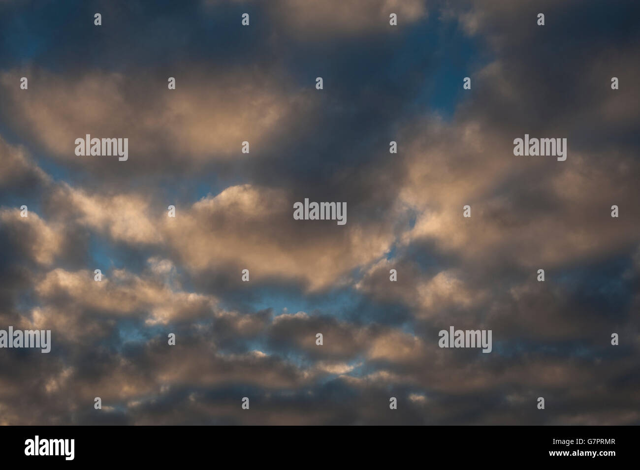 Nuvole Altocumulus patterns Foto Stock