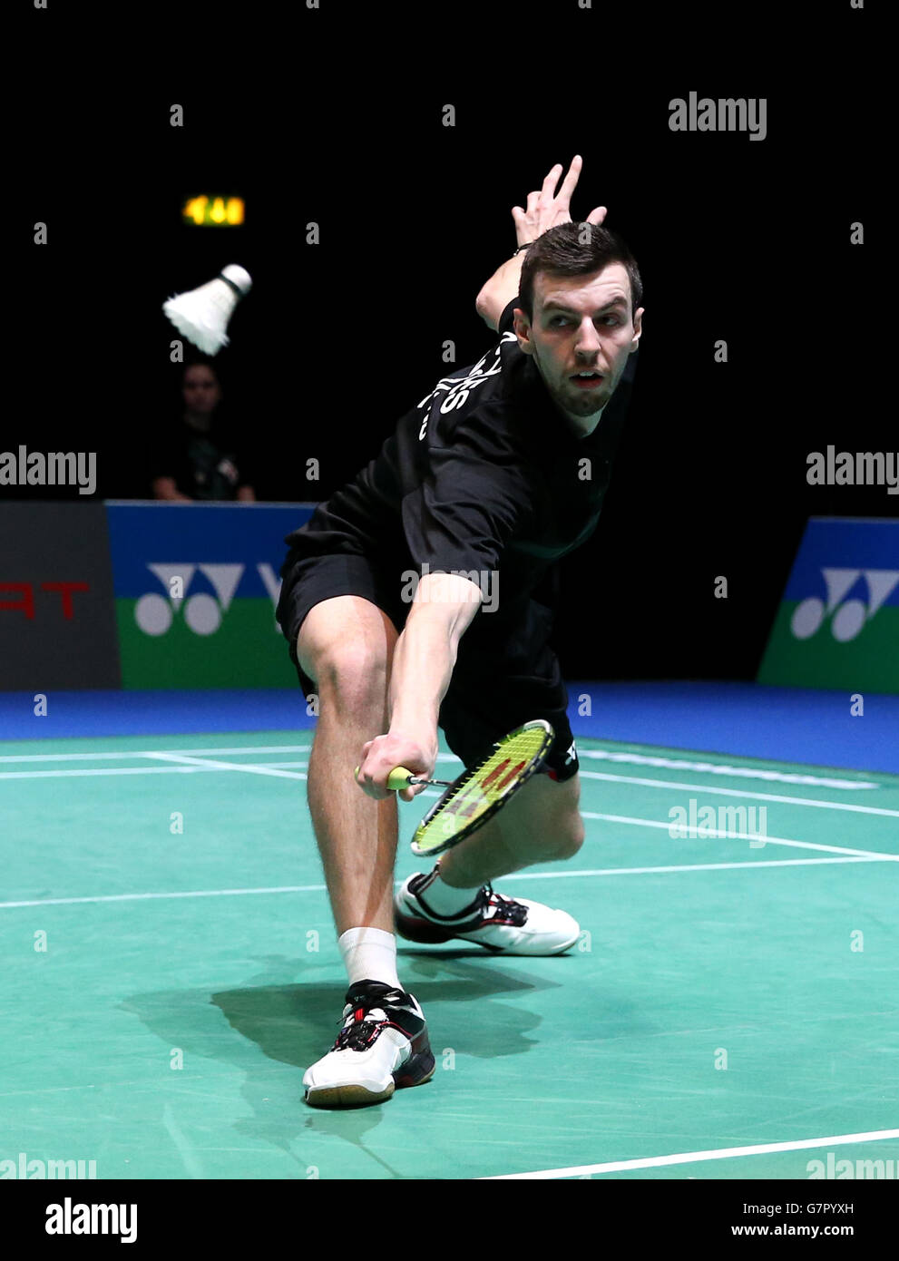 Badminton - 2015 Yonex All England Badminton Championships - Day One - National Indoor Arena. Christopher Coles durante il suo primo round raddoppia la partita con il partner Sophie Brown Foto Stock