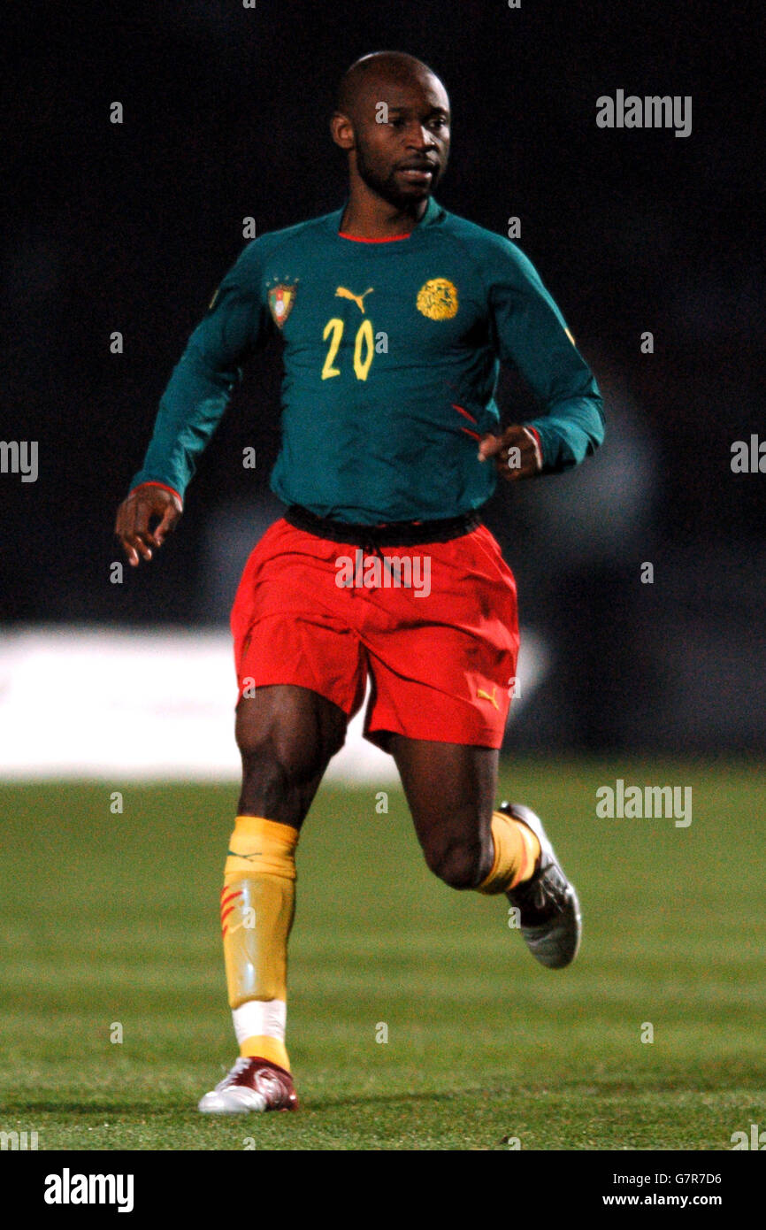 Calcio - International friendly - Camerun / Senegal - Stade Dominique  Duvauchelle. Salomon Olembe, Camerun Foto stock - Alamy