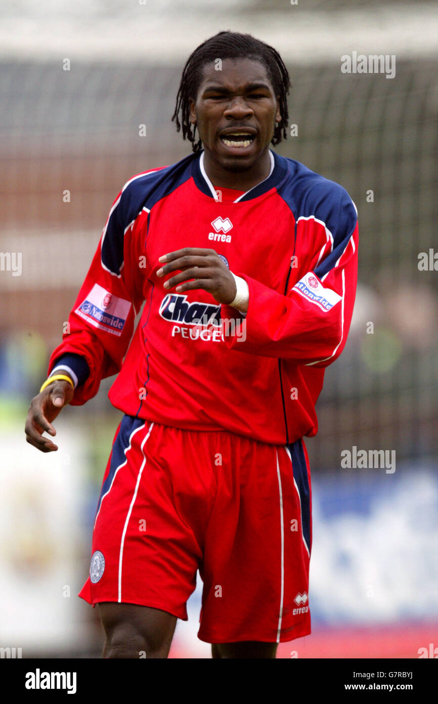 Calcio - Conferenza Nazionale - Aldershot Town v Hereford United - Recreation Ground. Aaron McLean, città di Aldershot Foto Stock