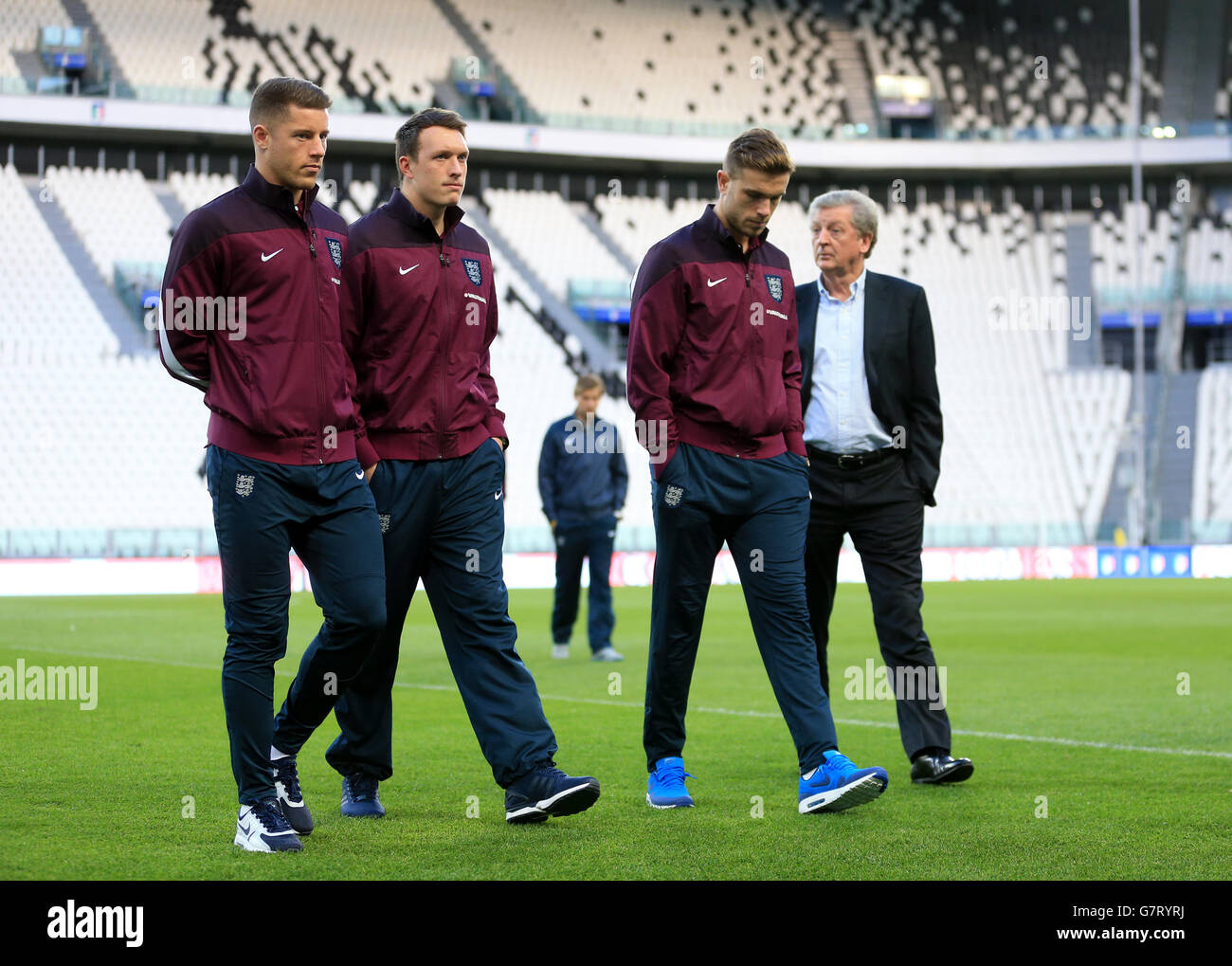 Ross Barkley, Phil Jones, Jordan Henderson e il manager Roy Hodgson durante una visita allo stadio Juventus di Torino. Foto Stock