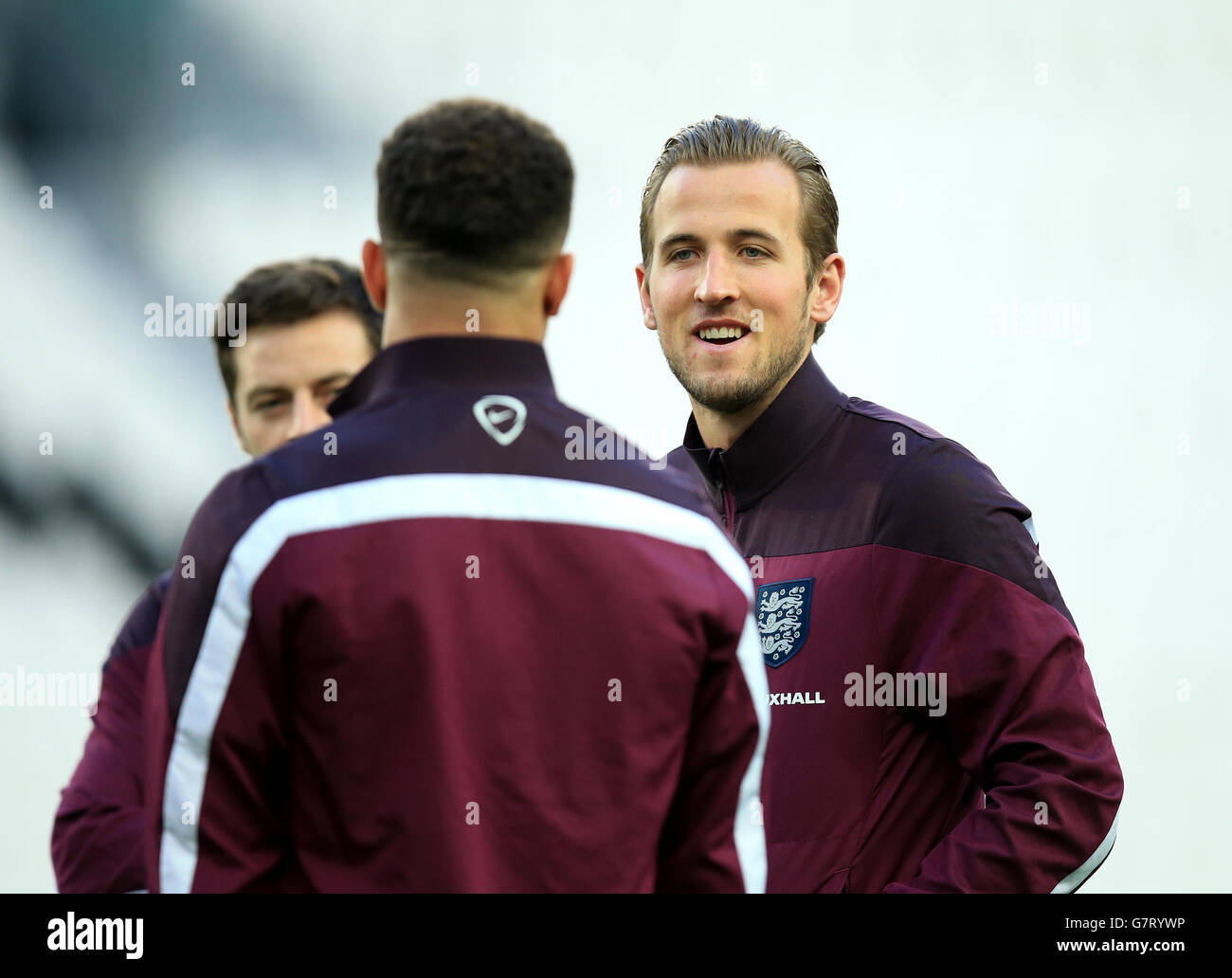 Harry Kane (a destra) in Inghilterra durante una visita allo stadio Juventus di Torino, Italia. Foto Stock